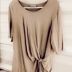 cute green knot top ☆